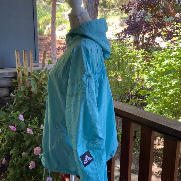 NWT ADIDAS Jacket Windbreaker Deporte Multi Sport Wind Rain Running Coat NEW$100 - Picture 6 of 14